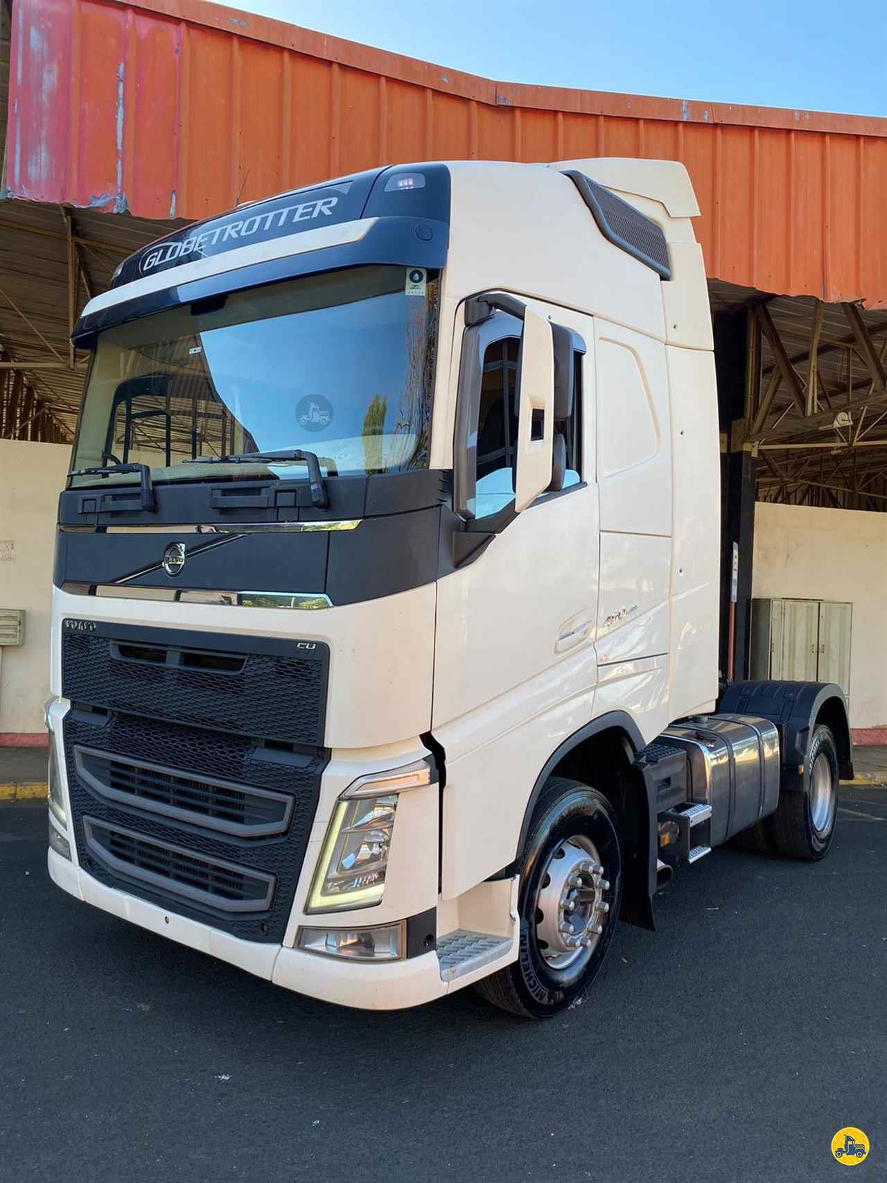 CAMINHAO VOLVO VOLVO FH 460 Cavalo Mecânico Toco 4x2 Rossi Transportes URUPES SÃO PAULO SP